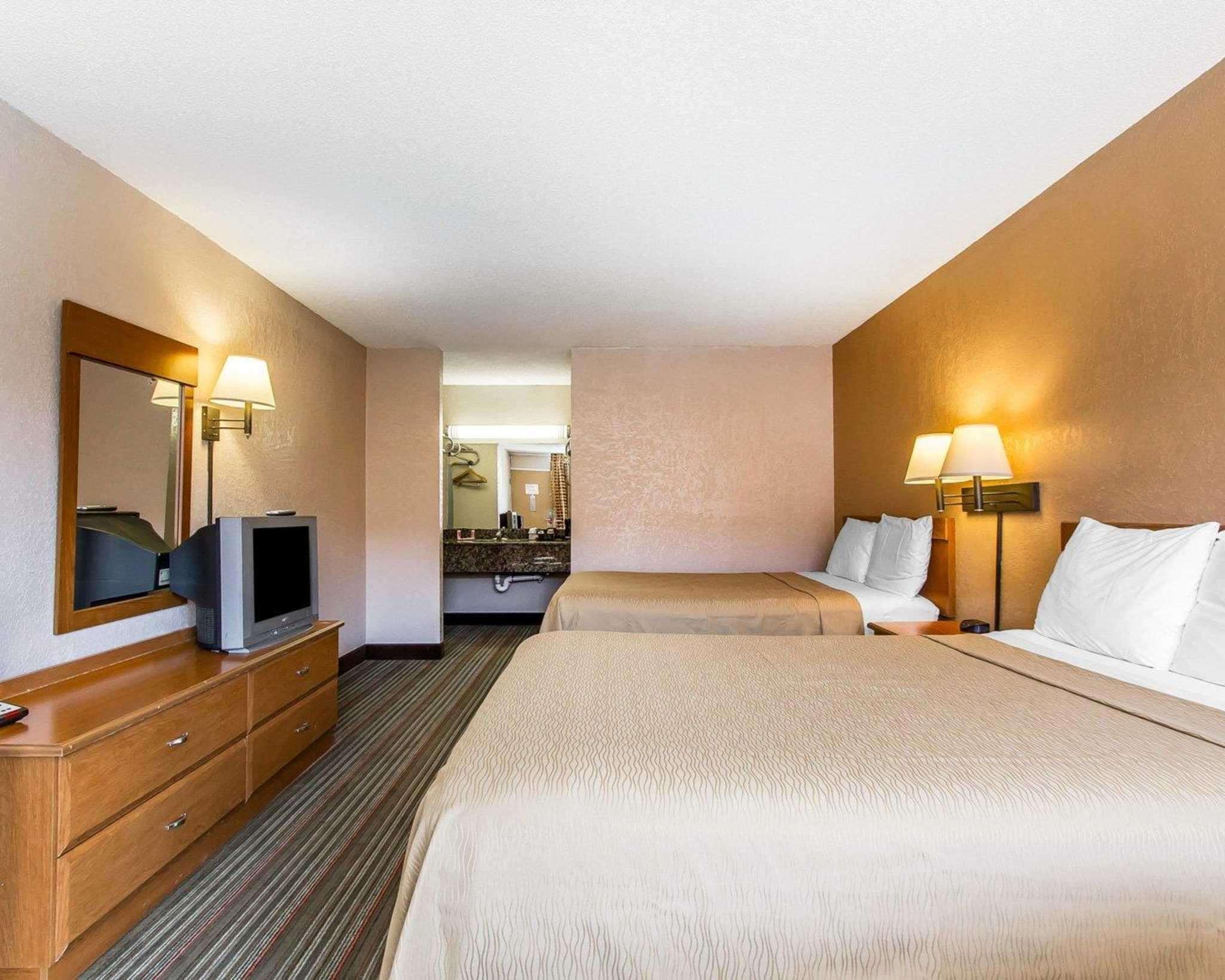 Econo Lodge Inn & Suites Near Bricktown Oklahoma City Exteriör bild