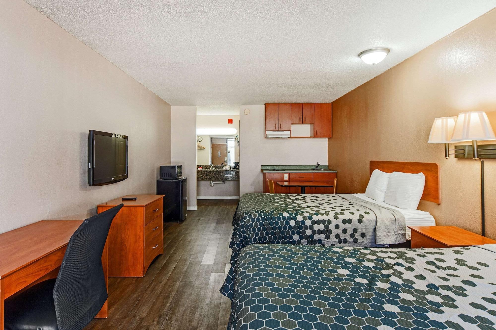 Econo Lodge Inn & Suites Near Bricktown Oklahoma City Exteriör bild
