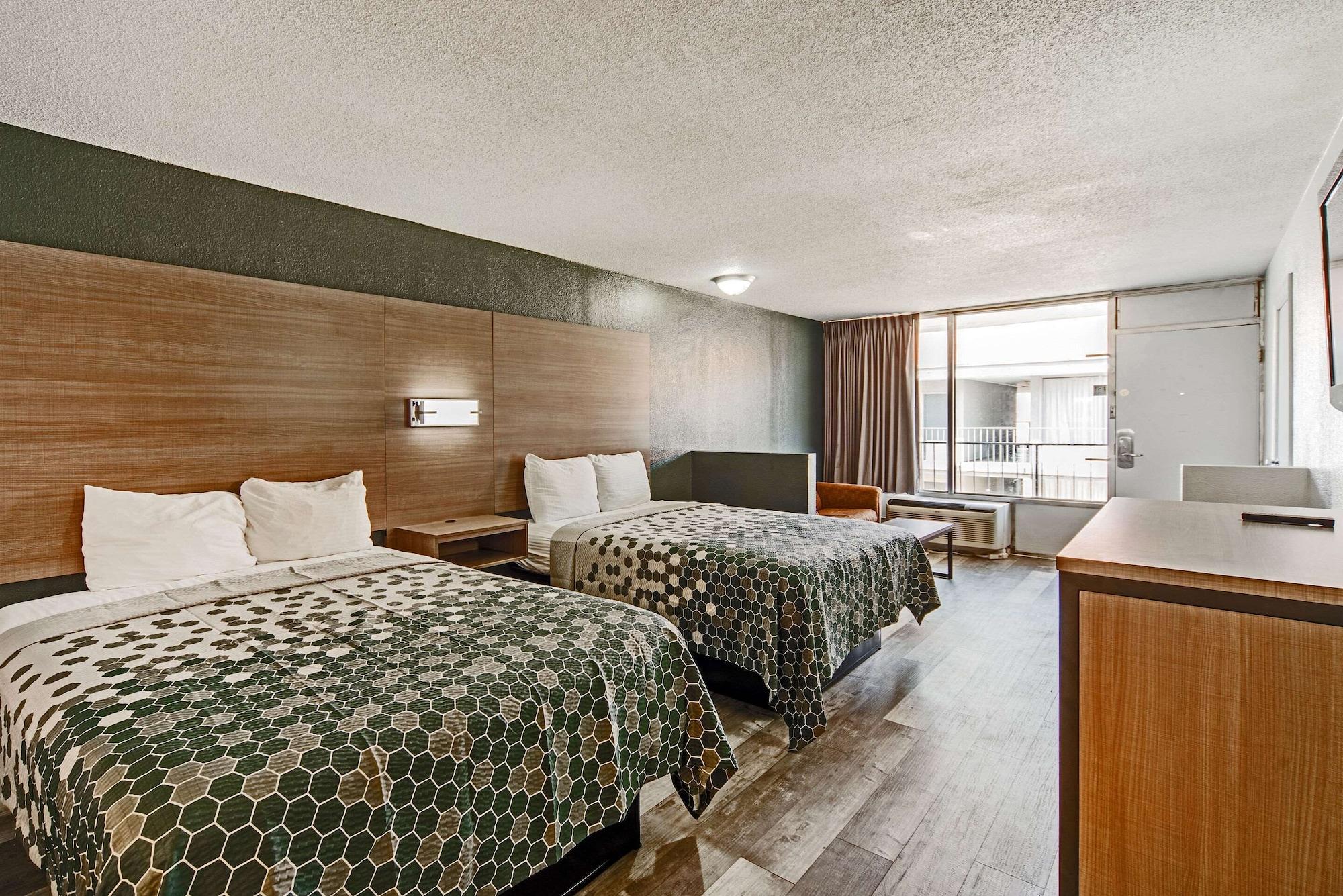 Econo Lodge Inn & Suites Near Bricktown Oklahoma City Exteriör bild